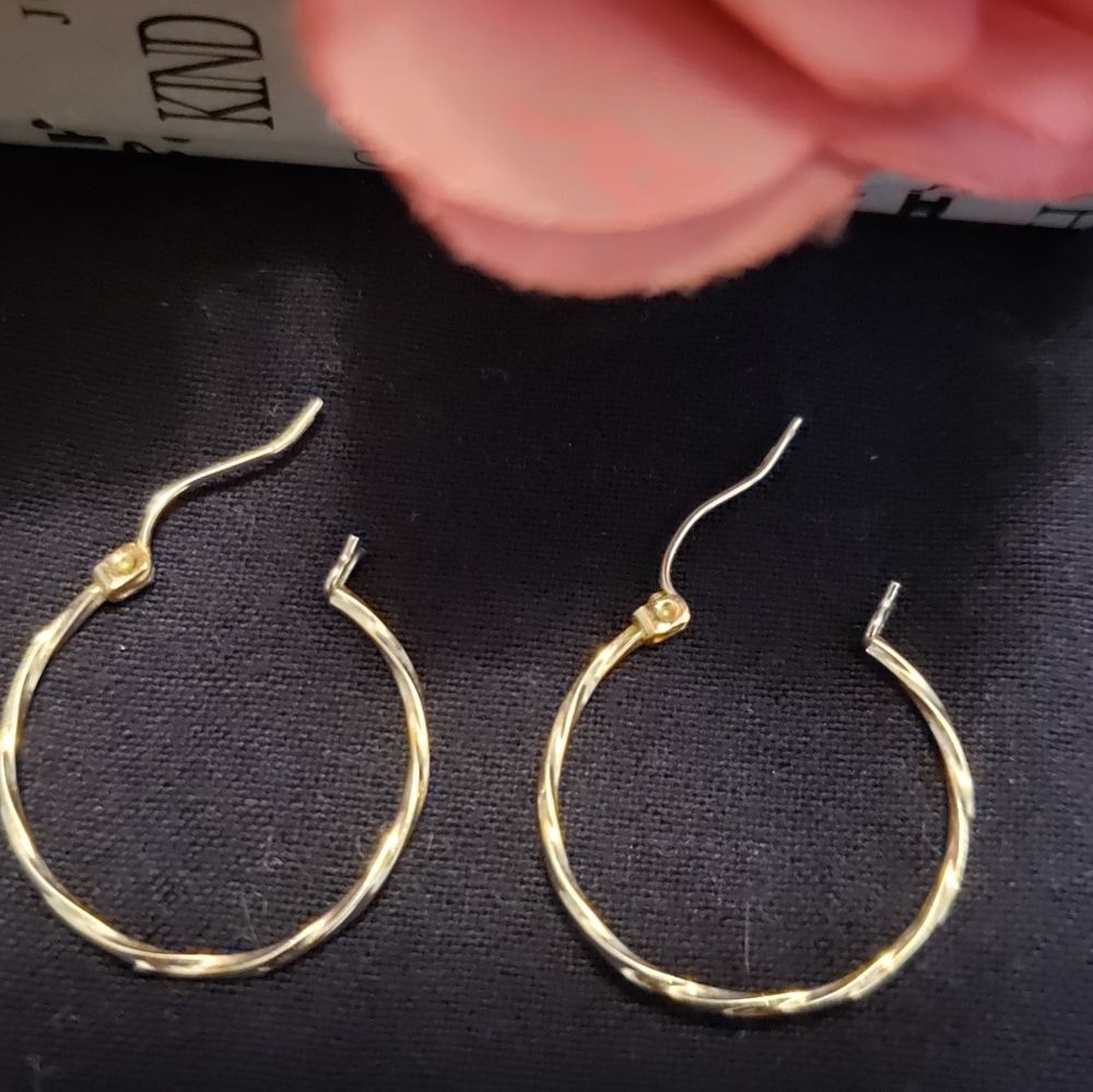 Vintage Delicate Gold Twisted Hoop Earrings